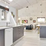 Lovely In With Kitchen Ferienhaus *