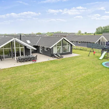 Lovely In Bogense With Kitchen Holiday home *