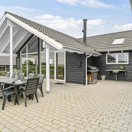 Lovely In Bogense With Kitchen